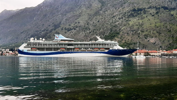 У Боки више пловила 